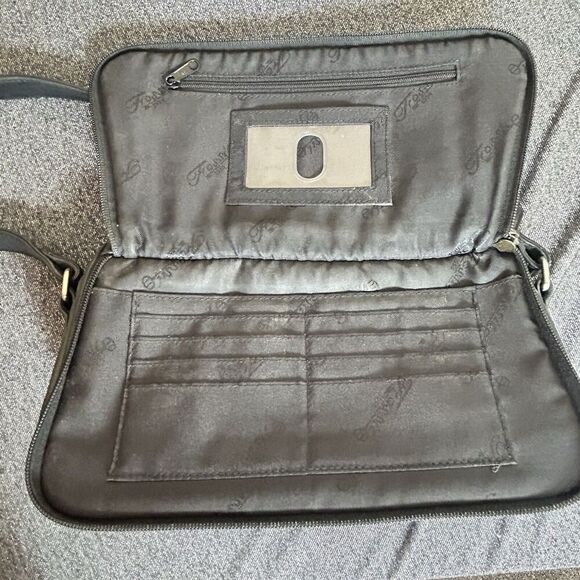 Fossil Shoulder Bag Black 75082 Pebble Soft Leather Organizer Classic Minimalist - Picture 3 of 16